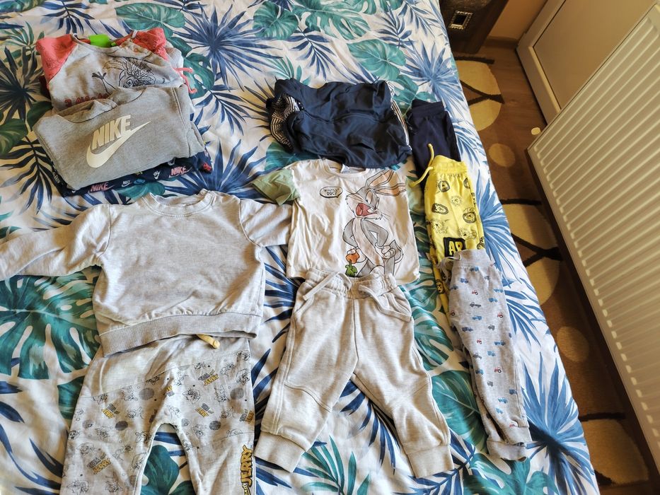 Дрешки и маратонки