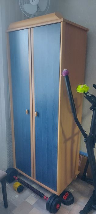 стенка, мягкая мебель, прихожка