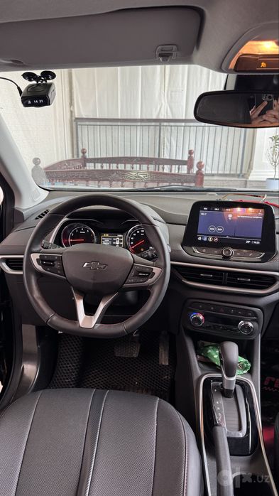 tracker 2 redline 2025
