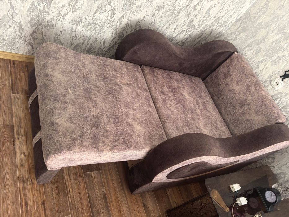 Продам мягкий уголок