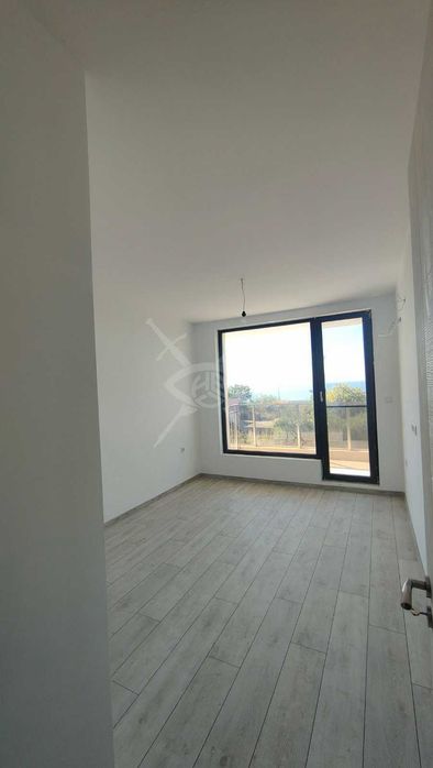 Продава се Двустаен апартамент в Поморие - 62 кв.м за 1597 €/кв.м - Снимка #2