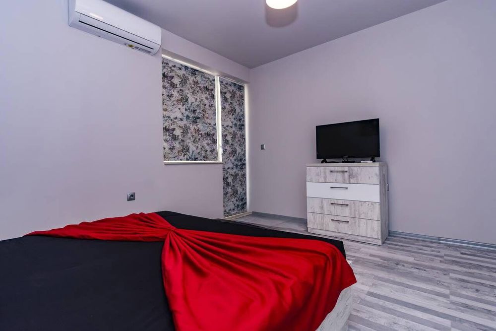 Двустаен, под наем, ж.к Възраждане с гараж