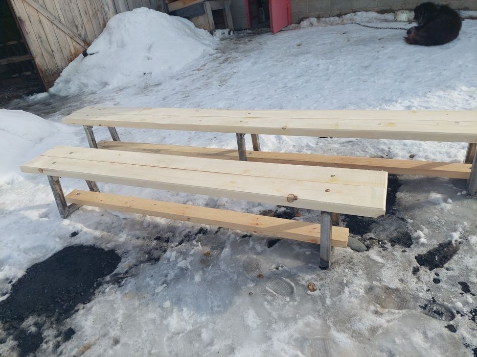 Лавки 3х и 2х метровые.