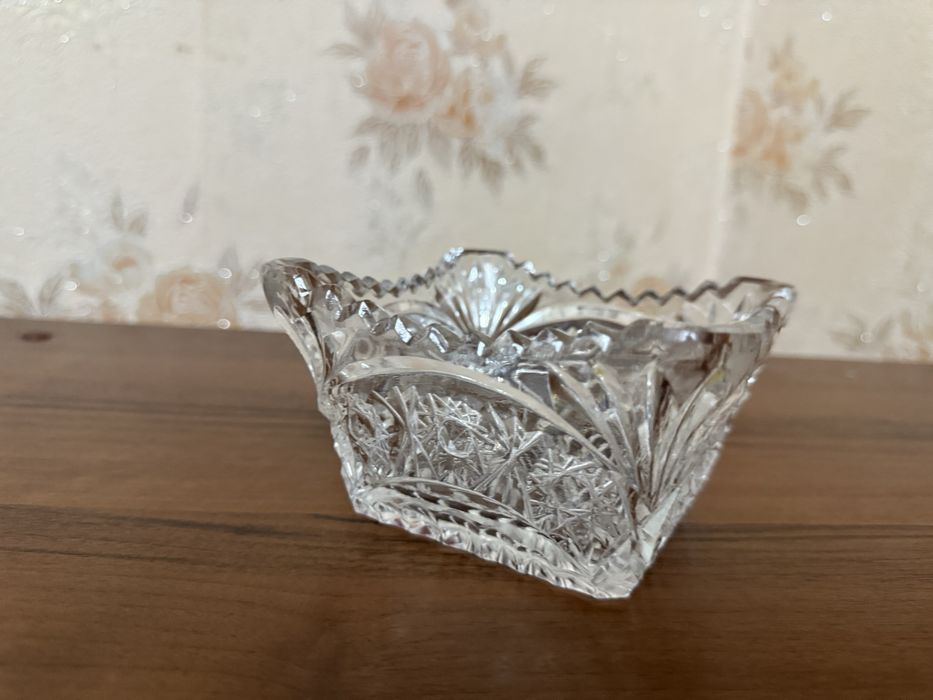 Хрустальные вазы