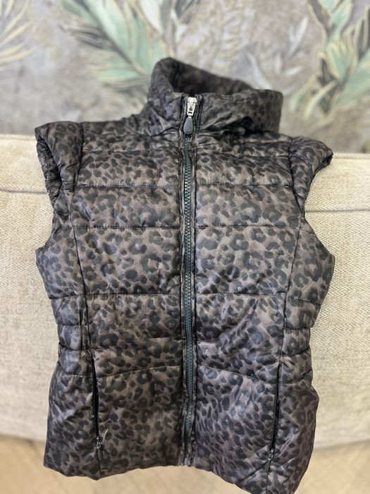 Продам пакет верхней одежды для девочки