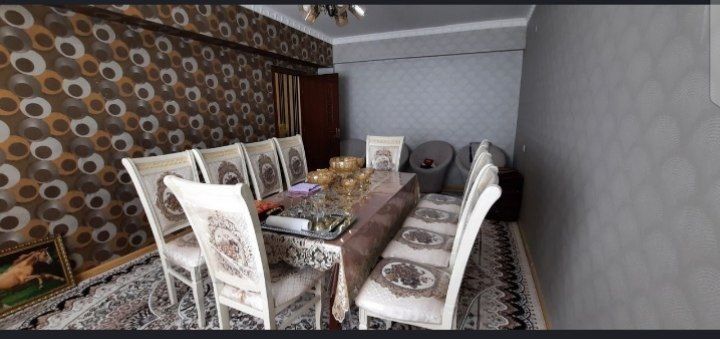 Beruniy metro bekati yaqinida joylashgan arenda kivartera bor