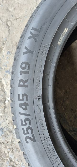 2 anvelope M+S ca noi Continental 255/45/19,dot 2022.Pretul este pe bucata.