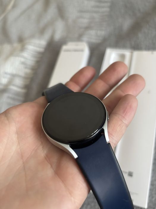 Часы Samsung galaxy watch 5
