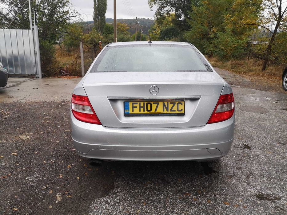 W204 НА ЧАСТИ Mercedes C Class В204 200 CDI 646 ръчка Classic