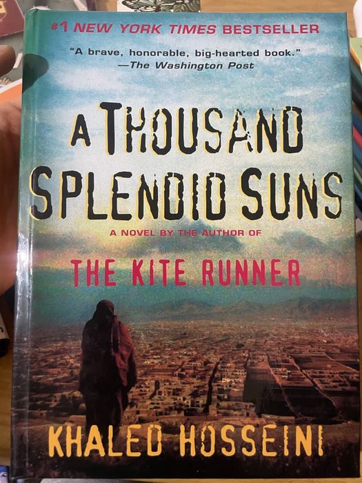 Английская книга - A thausand splendid suns