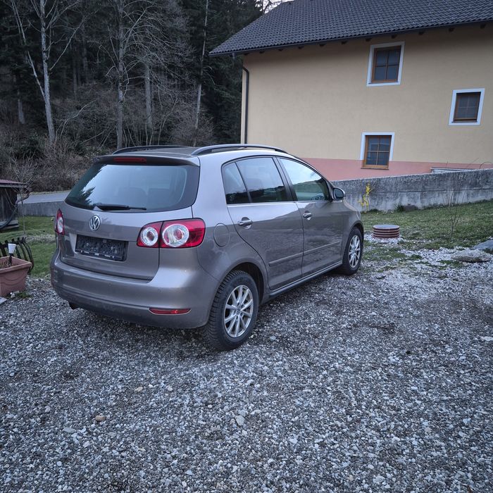 Golf 6  an fabricatie 2012 motor 1,6 cu 105 cp