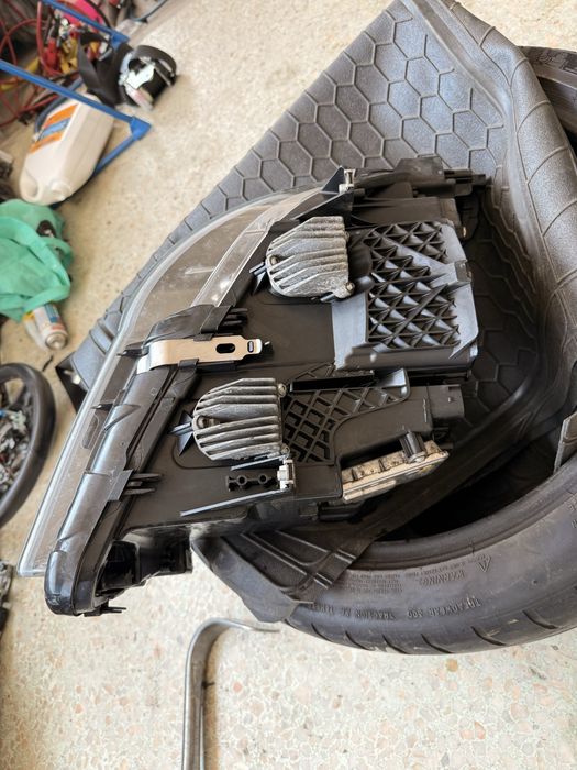 Динамик фар bmw f10 lci