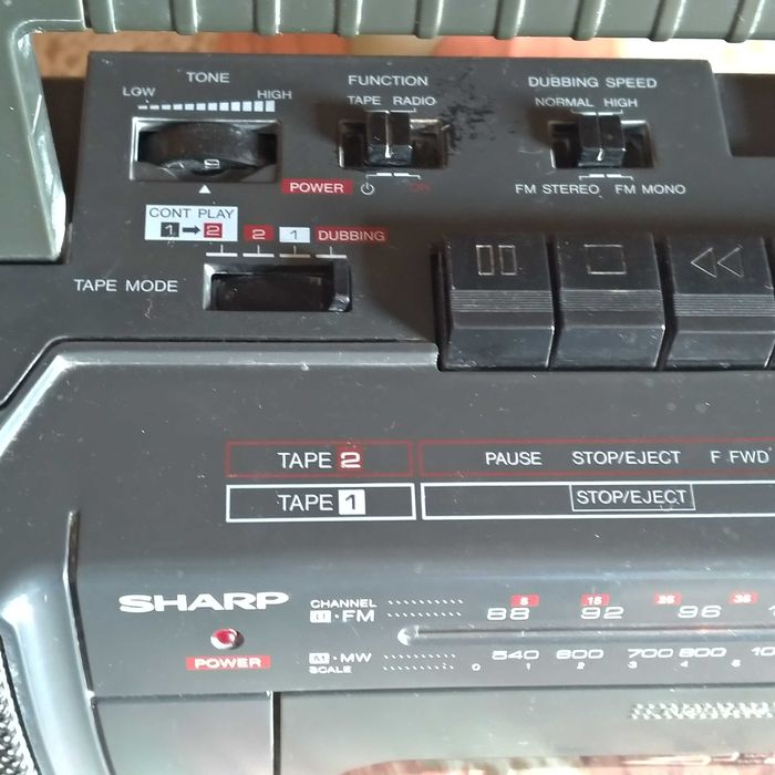 Radio-casetofon ,,