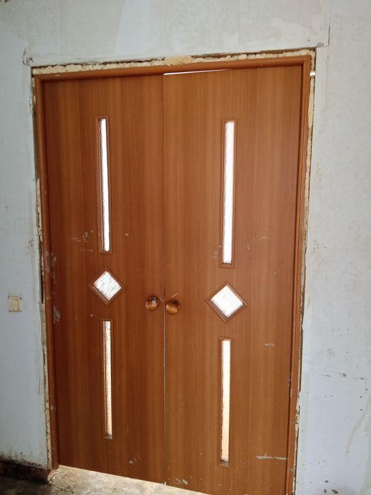 Продам межкомнатные двери