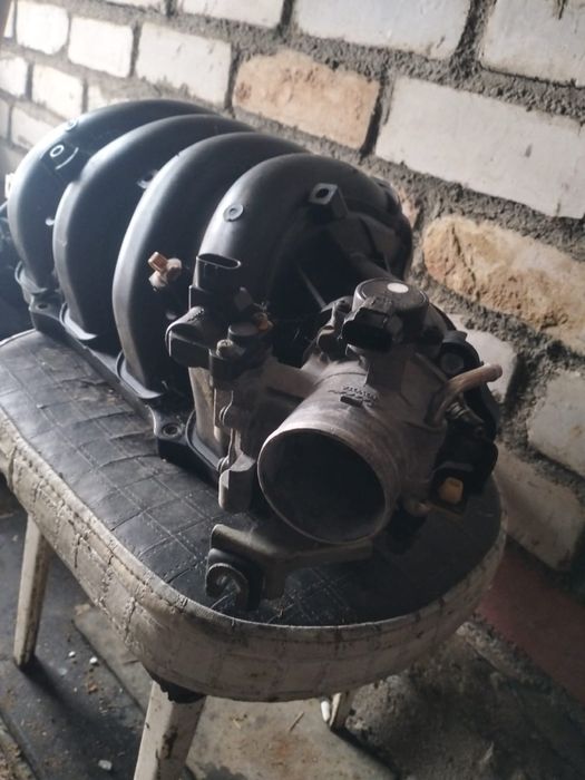 тайота камри заслонка сборе 2.4