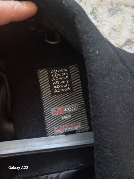 Пиджаки и пальто срочно продаю