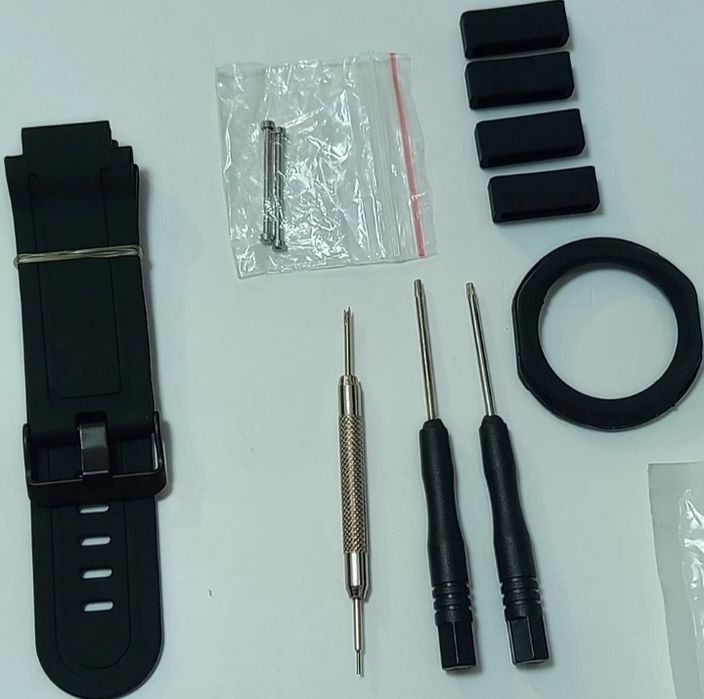 Vând Curea Smartwatch, din Silicon,cu accesorii