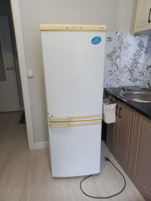 Холодильник Самсунг