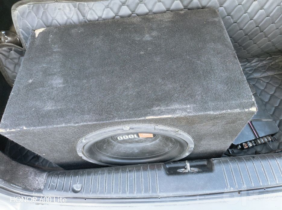 JBL sabvufer va pioneer usilitel