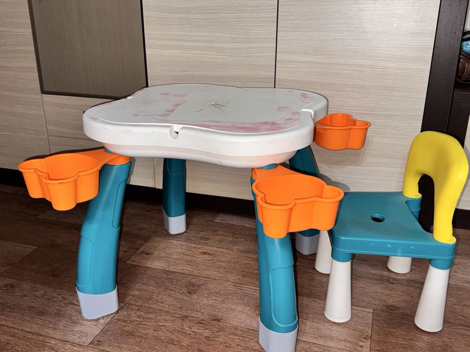 Стол для лего и стульчик