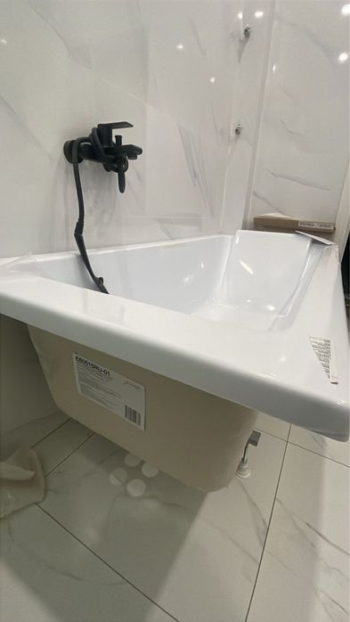 Ванна новая Jacob Delafon