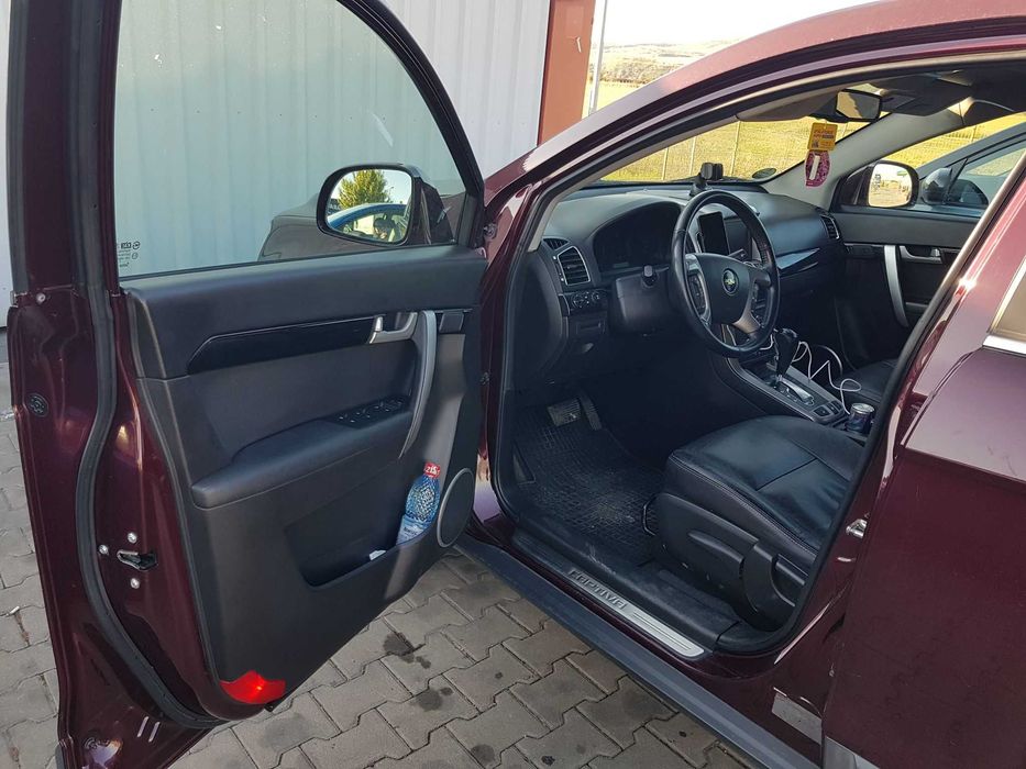 Chevrolet Captiva 2.4 benzina 4X4 din 2011 cutie automata