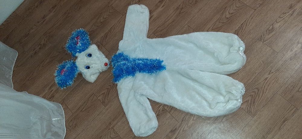 Продам  костюм ЗАЙКИ