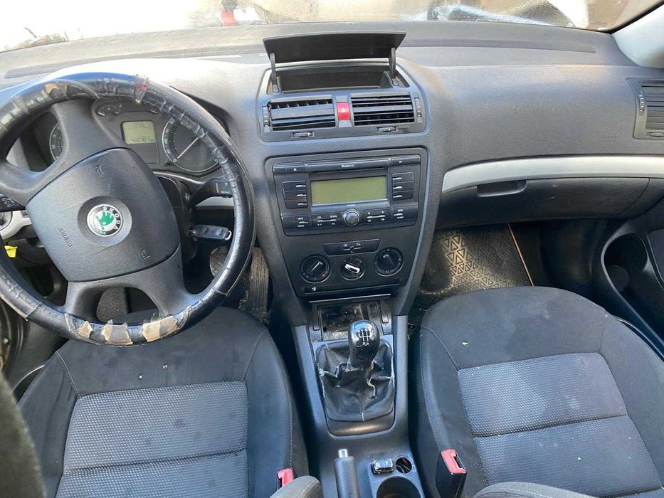 dezmembrez skoda octavia 2 cod motor BJB/haion octavia 2/usa octavia 2