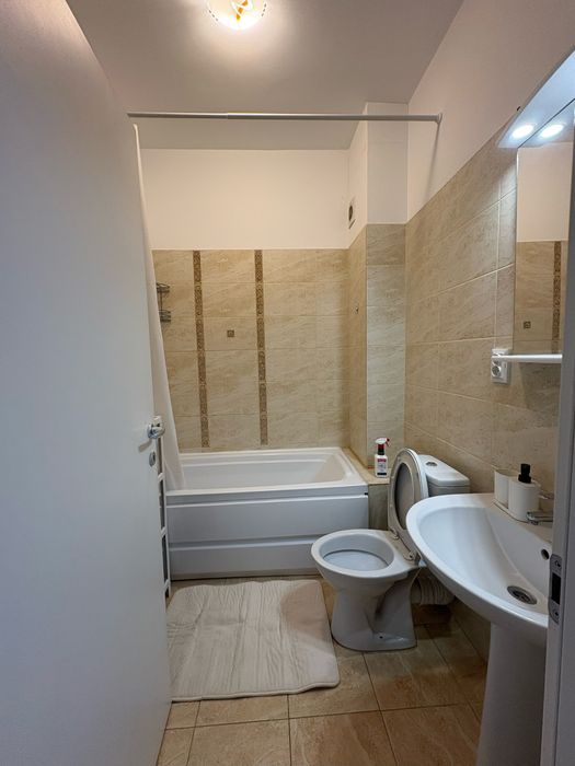 Inchiriez apartament 2 camere Militari Residence/ Avangarde