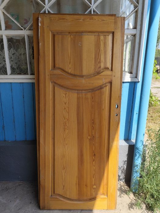 Деревянные двери