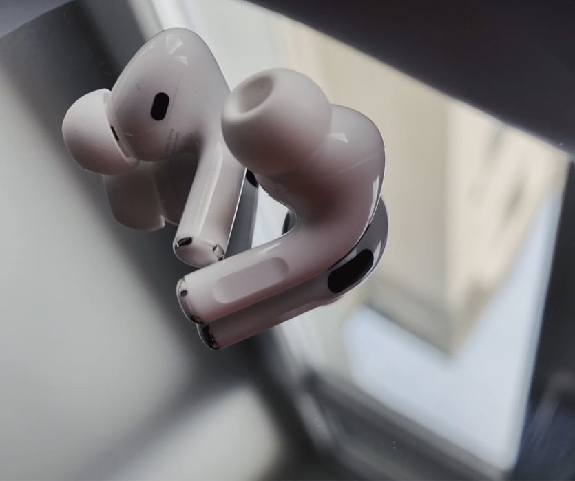 Airpods pro, Эйрподс про L, R только наушники для тех кто утерял