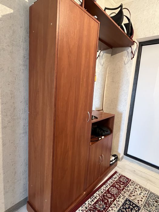 Шкаф для прихожей