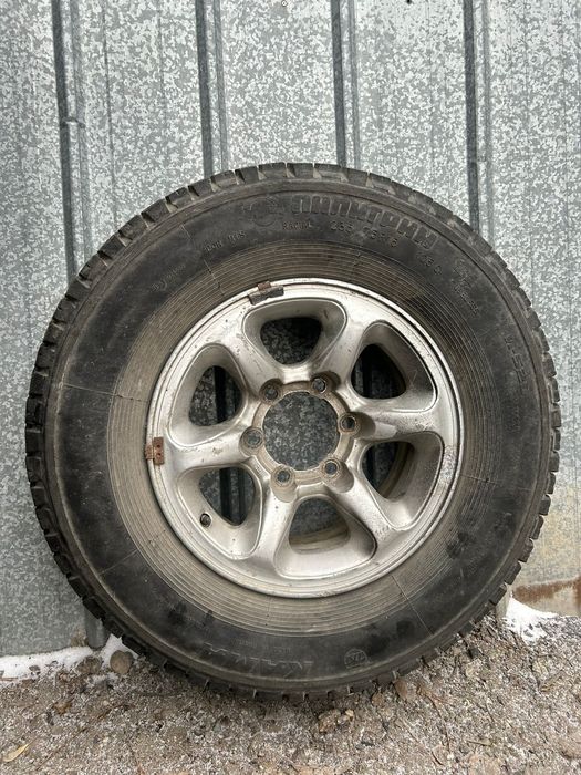 Диски с летней резиной на джип