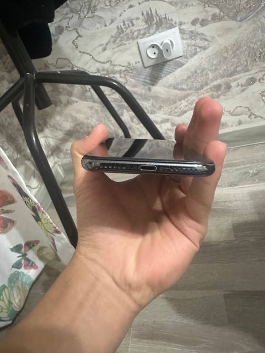 iPhone  X,  64gb