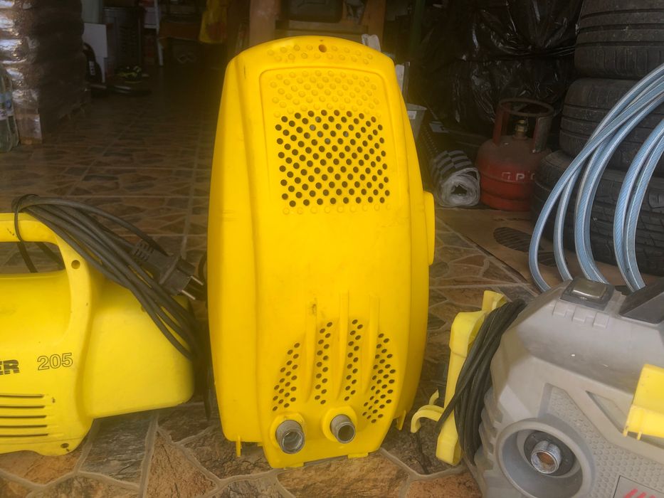 4 водоструйки на куп – 2 Karcher работещи + Sistema  + Parkside