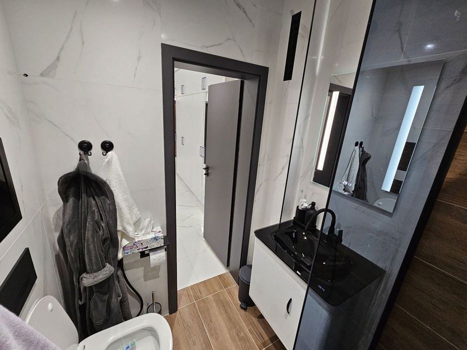 Продава се Тристаен апартамент в София, Красна поляна 1 - 93 кв.м за 2904 €/кв.м - Снимка #11