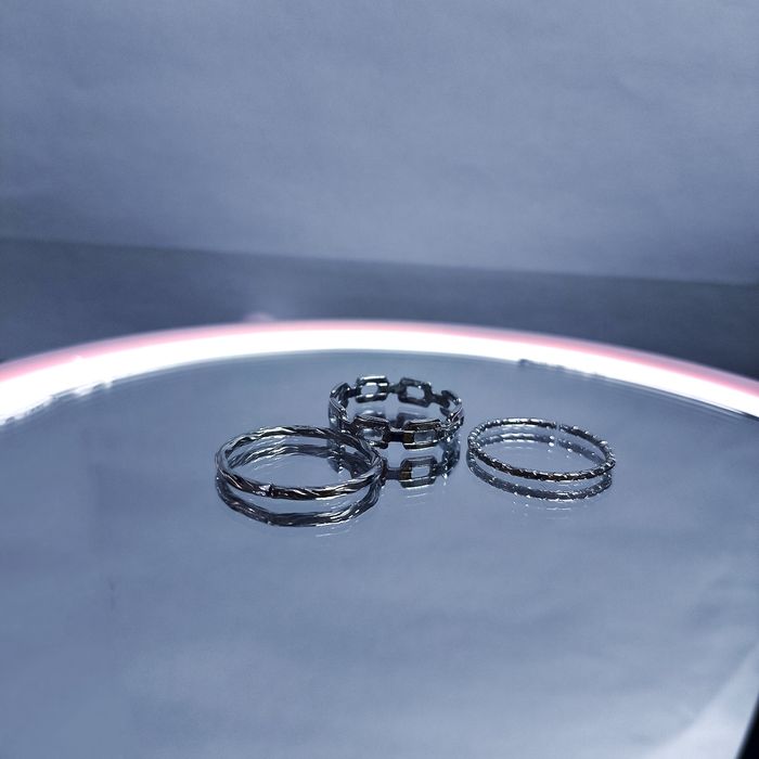 Продаю серебряные кольца