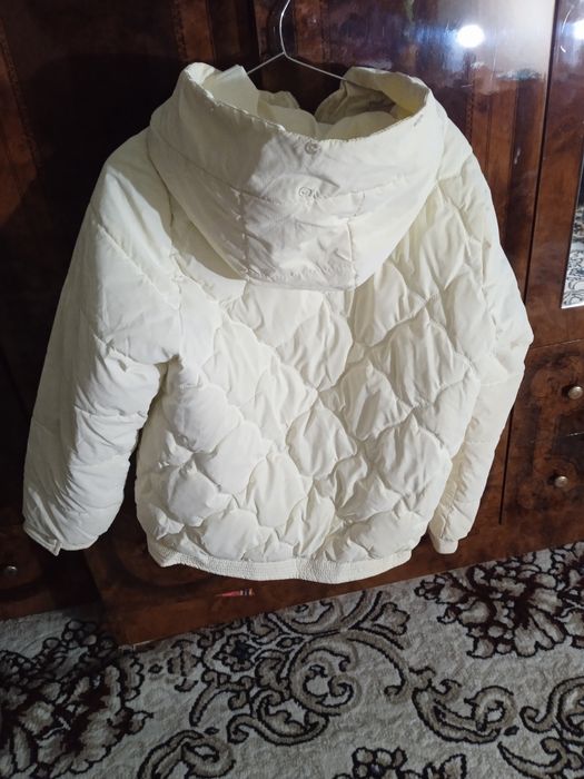 Kalta kurtka oq randa