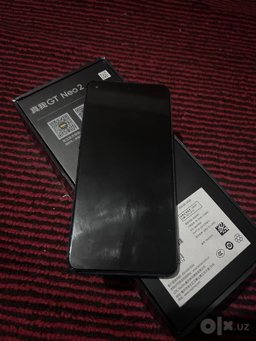 Realme GT Neo 2   8+6/256 Gb bor