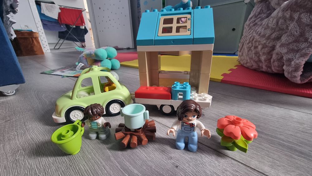 Lego duplo, Casă de familie pe roți, 10986
2+ | #10986 | 31 bucăți
2+