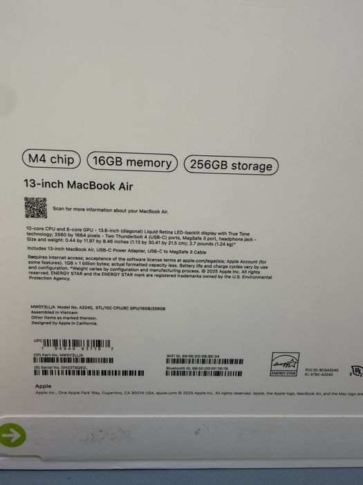 Apple MacBook Air M4 16GB 256 GB 2025 года новый запечатанный
