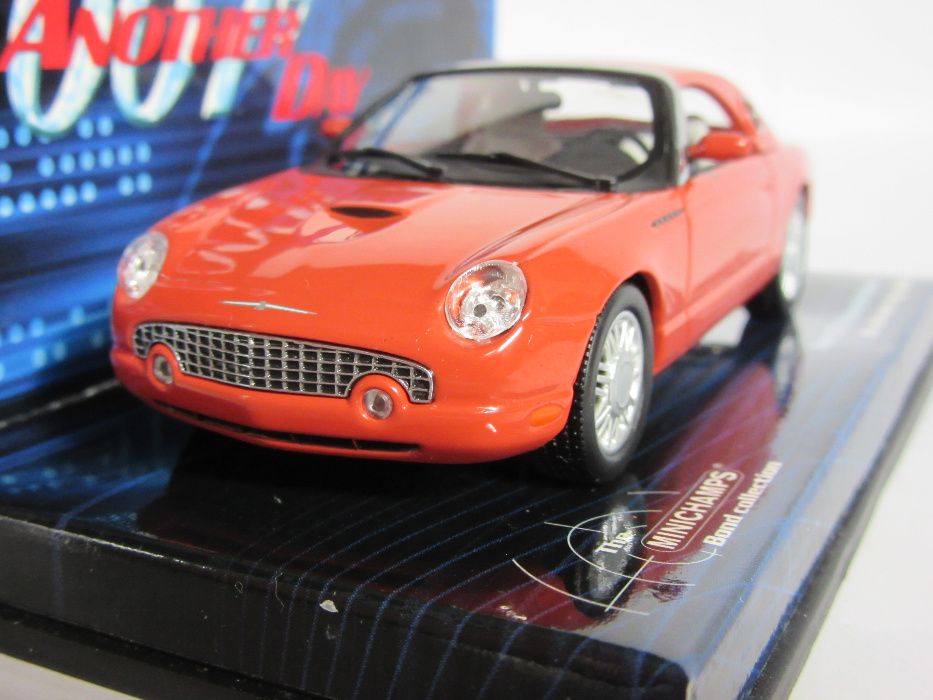 Macheta Ford Thunderbird Minichamps 1:43