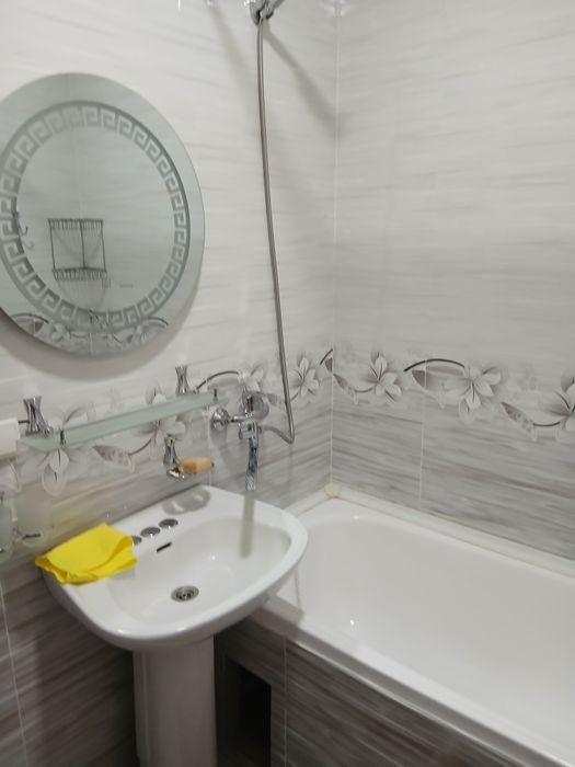 Аренда 2/1/4 Метро Д.Народов .родов