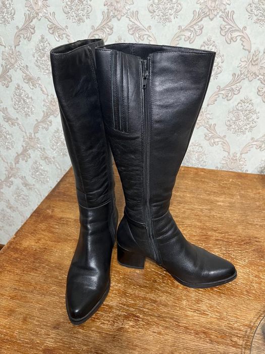 Продам осенние сапоги