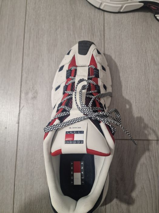 Tommy Jeans Archive 95