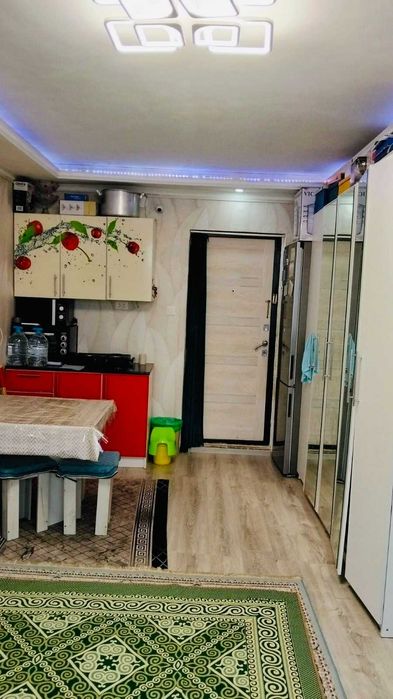 1 комн 3300  на 8 мик