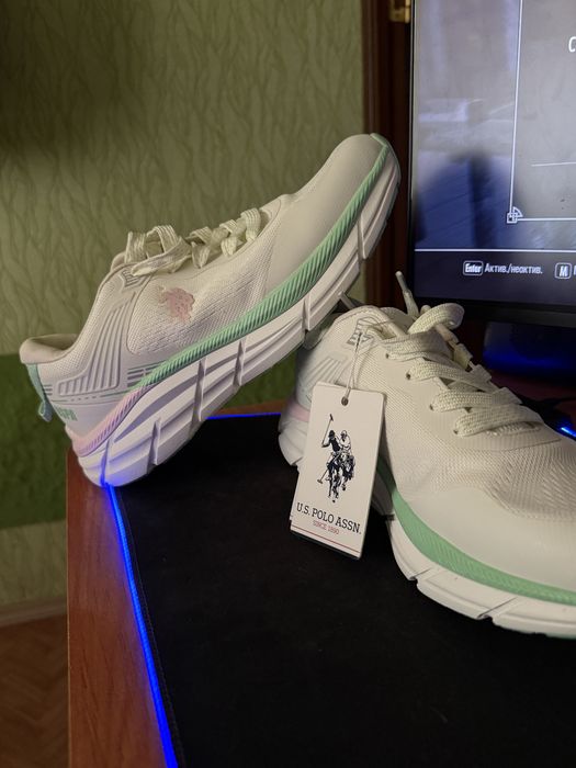 Продам кроссовки Polo оригинал