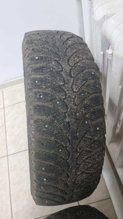 Продам покрышки р15