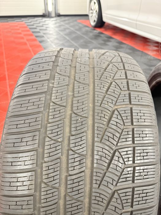 2 Anvelope Pirelli 285/35/20 Iarna