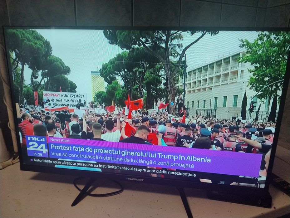 Vând televizor led blaupunkt 81 diagonala